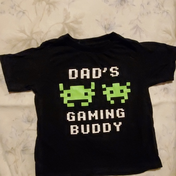 7 shirts - Picture 6 of 7